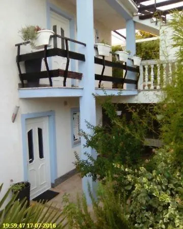 In With Sea View, Terrace, Air Conditioning, Wi-fi Apartment