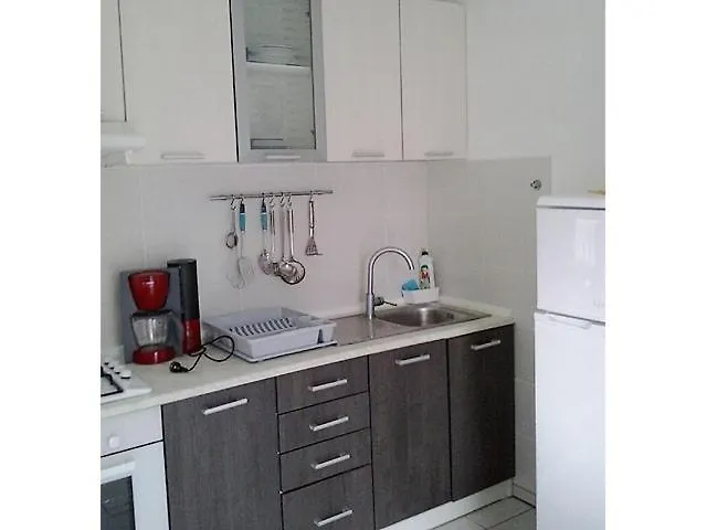 아파트 In With Sea View, Terrace, Air Conditioning, Wi-fi