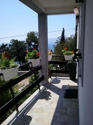 In With Sea View, Terrace, Air Conditioning, Wi-fi 아파트 노비비노돌스키