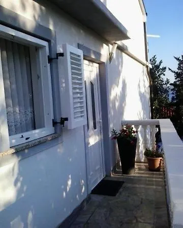Apartment In With Sea View, Terrace, Air Conditioning, Wi-fi